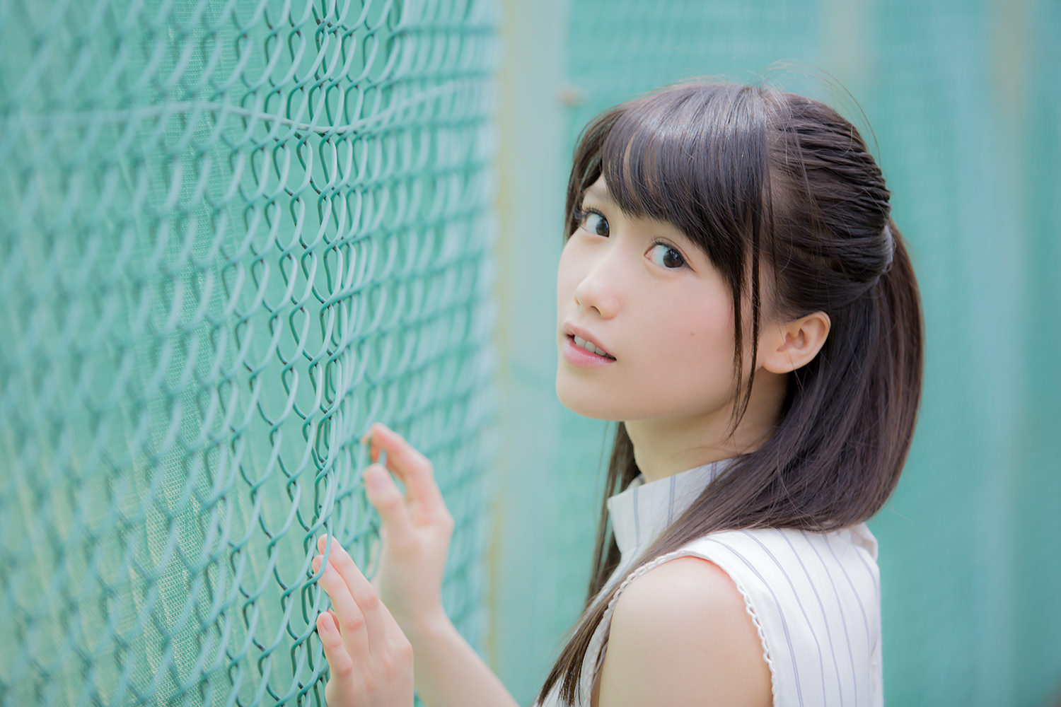 加藤里保菜(りほにゃん)誕生日イベント詳細!ランク王国メガネ美女はハーフ?DVDも?