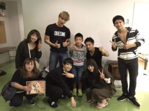 黒羽麻璃央の結婚相手(彼女)は入山杏奈?顔画像も!好きなタイプは××だった!