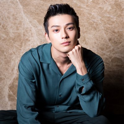 新田真剣佑の結婚歴歴代元カノは?顔画像/馴れ初め/噂まとめ!