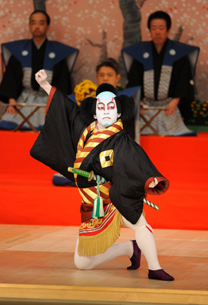 中村萬太郎の結婚歴や歴代彼女元カノは 顔画像や馴れ初め 噂を調査 芸能人の彼氏彼女の熱愛 結婚情報や漫画最新話のネタバレ考察 動画無料見逃し配信まとめ