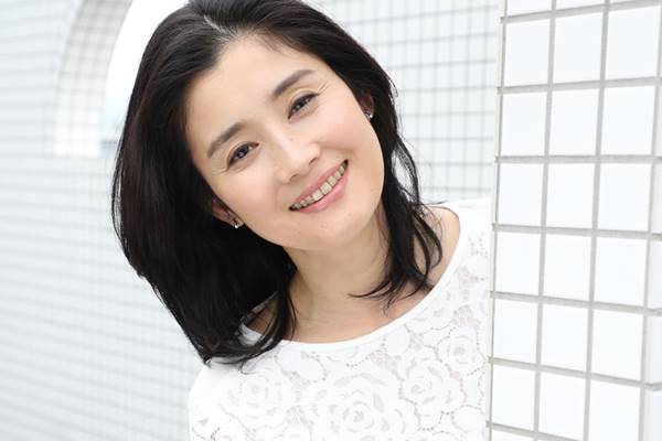 石田ゆり子の結婚歴や歴代元カレがスゴい!離婚した元旦那や顔画像/馴れ初め/噂まとめ!