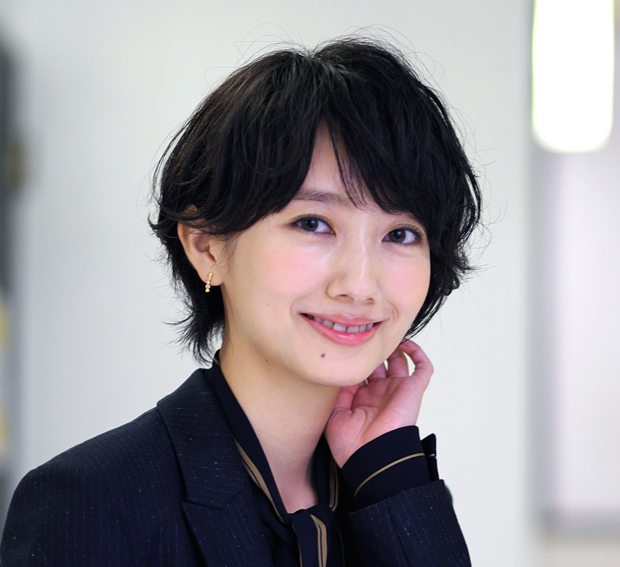 波瑠の結婚歴や歴代彼氏元カレは?顔画像や馴れ初め・噂を調査!