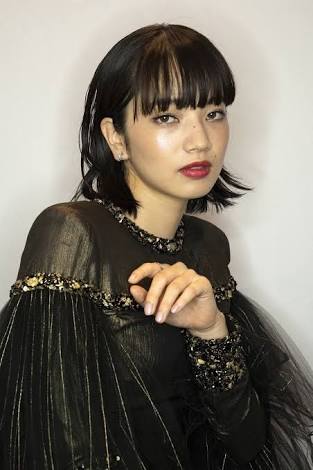 小松菜奈の結婚歴や歴代彼氏元カレは 顔画像や馴れ初め 噂を調査 芸能人の彼氏 彼女の熱愛 結婚情報や漫画最新話のネタバレ考察 動画無料見逃し配信まとめ